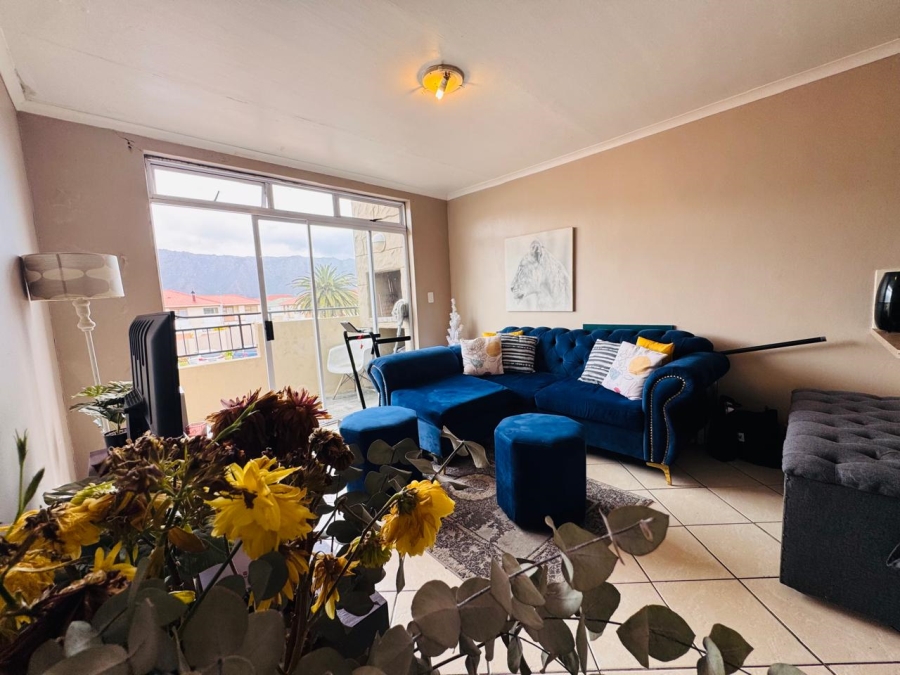 2 Bedroom Property for Sale in Whispering Pines Western Cape